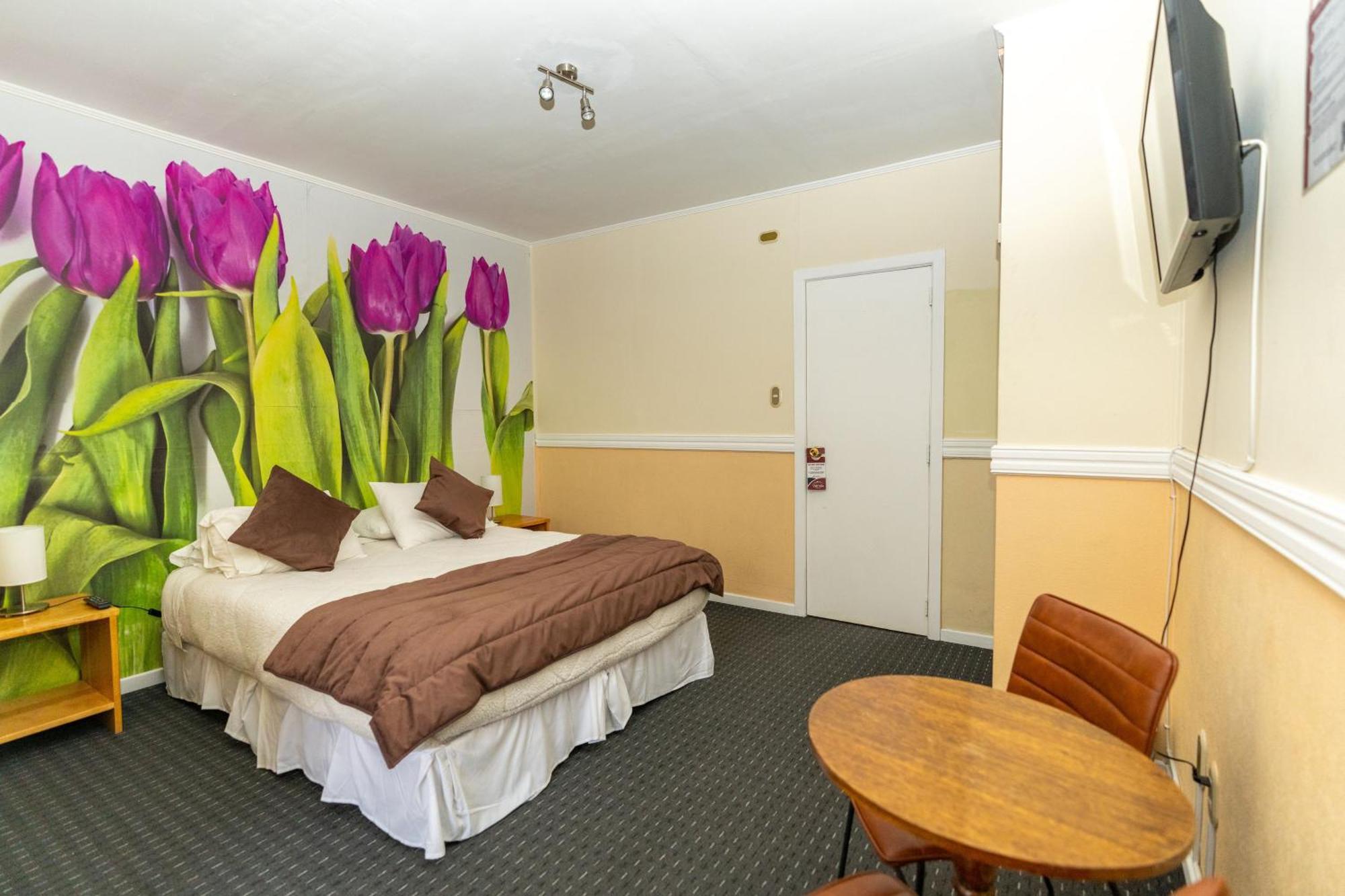 Darwin Hotel ปวยร์โตนาตาเลส ภายนอก รูปภาพ