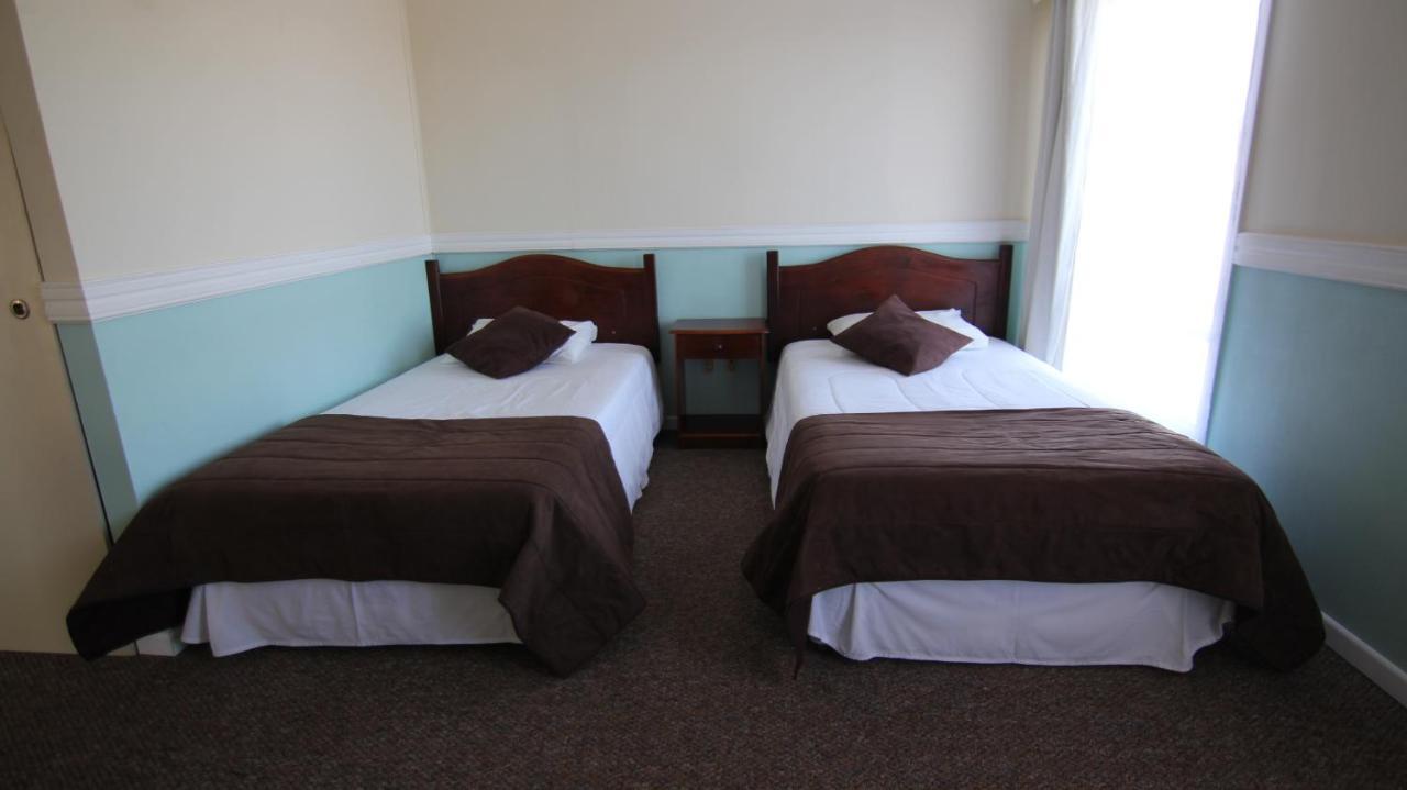 Darwin Hotel ปวยร์โตนาตาเลส ภายนอก รูปภาพ